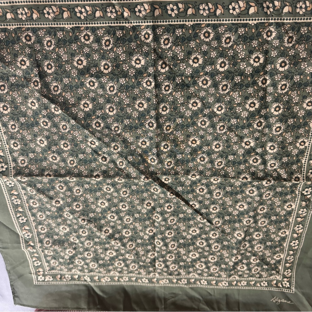 Sézane green pattern scarf